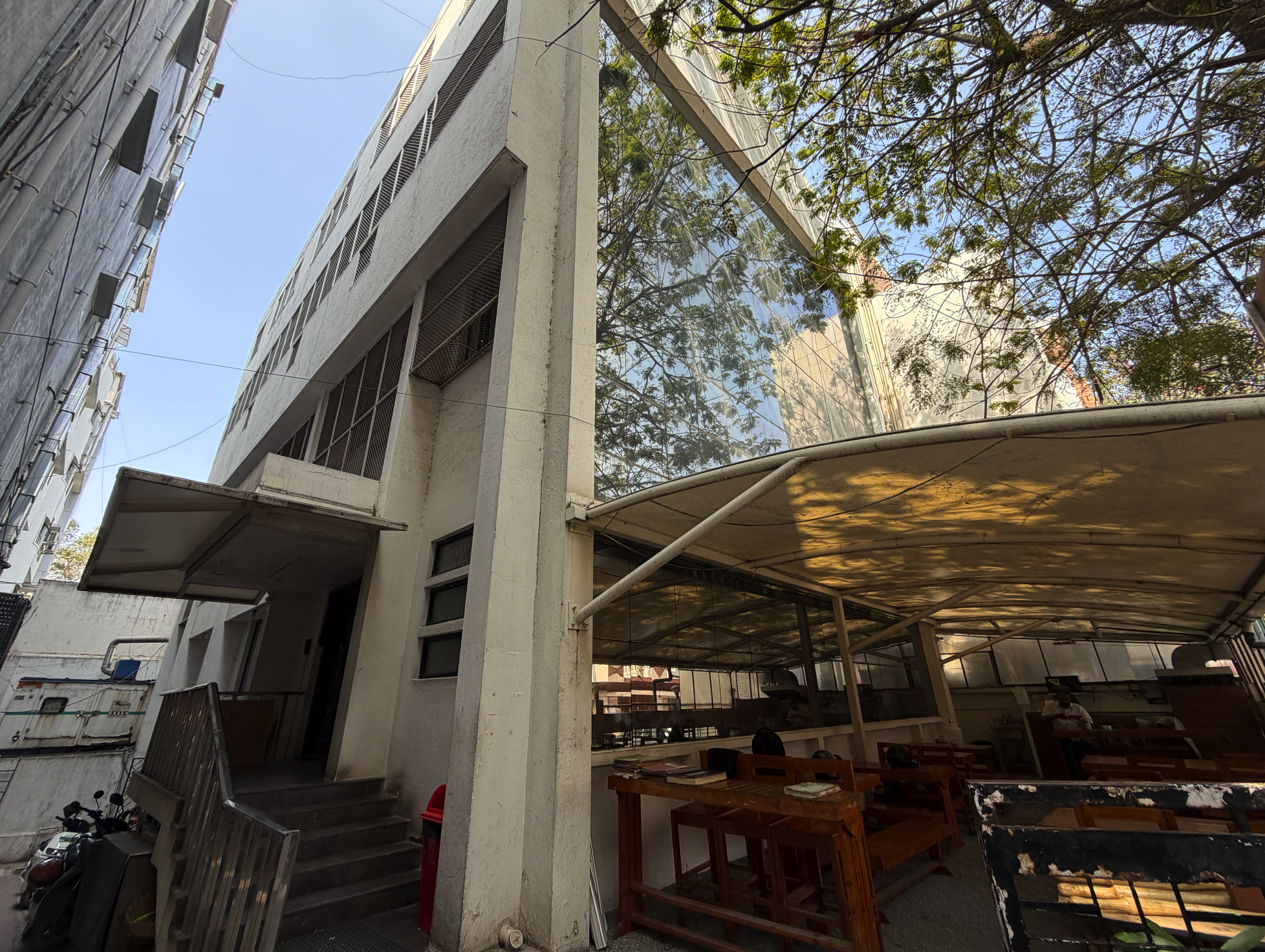 아따깔리아센터 전경 